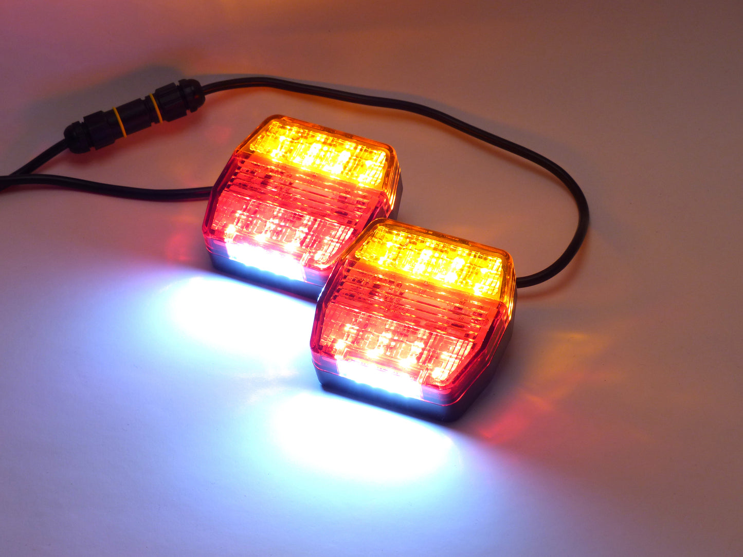 LED Anhänger Leuchten Set mit Multi Funktions Leuchte AGRI